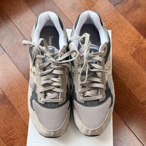 Saucony Shadow 5000. US Men’s 10.5. Grey